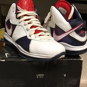 USED NIKE Lebron 8 V/1